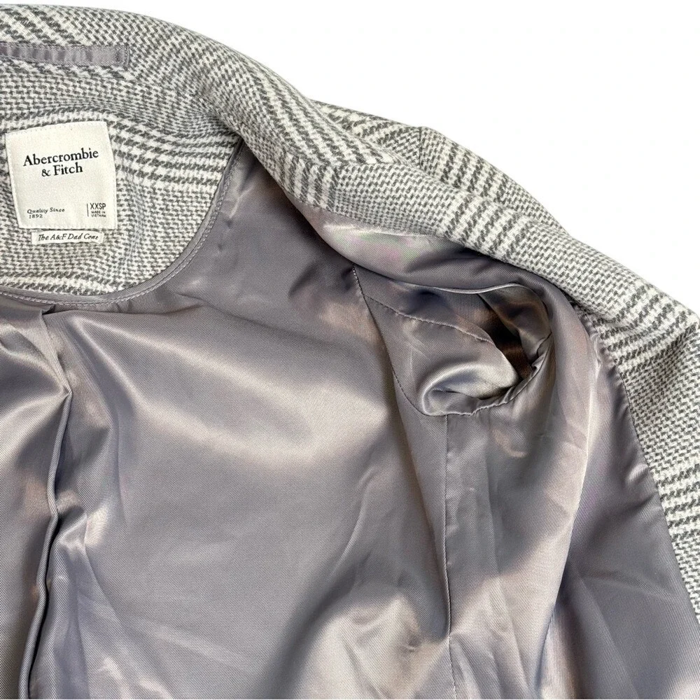 The A&F Dad Coat Plaid Wool Blend Overcoat Women's Size XXSP‎ Gray Classic